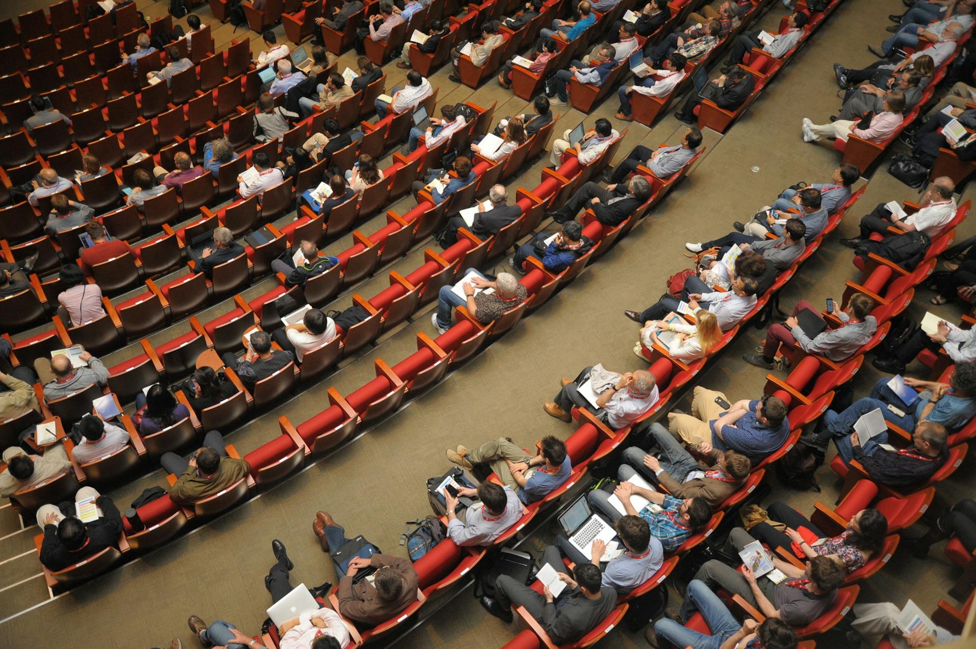 Congresos y Conferencias